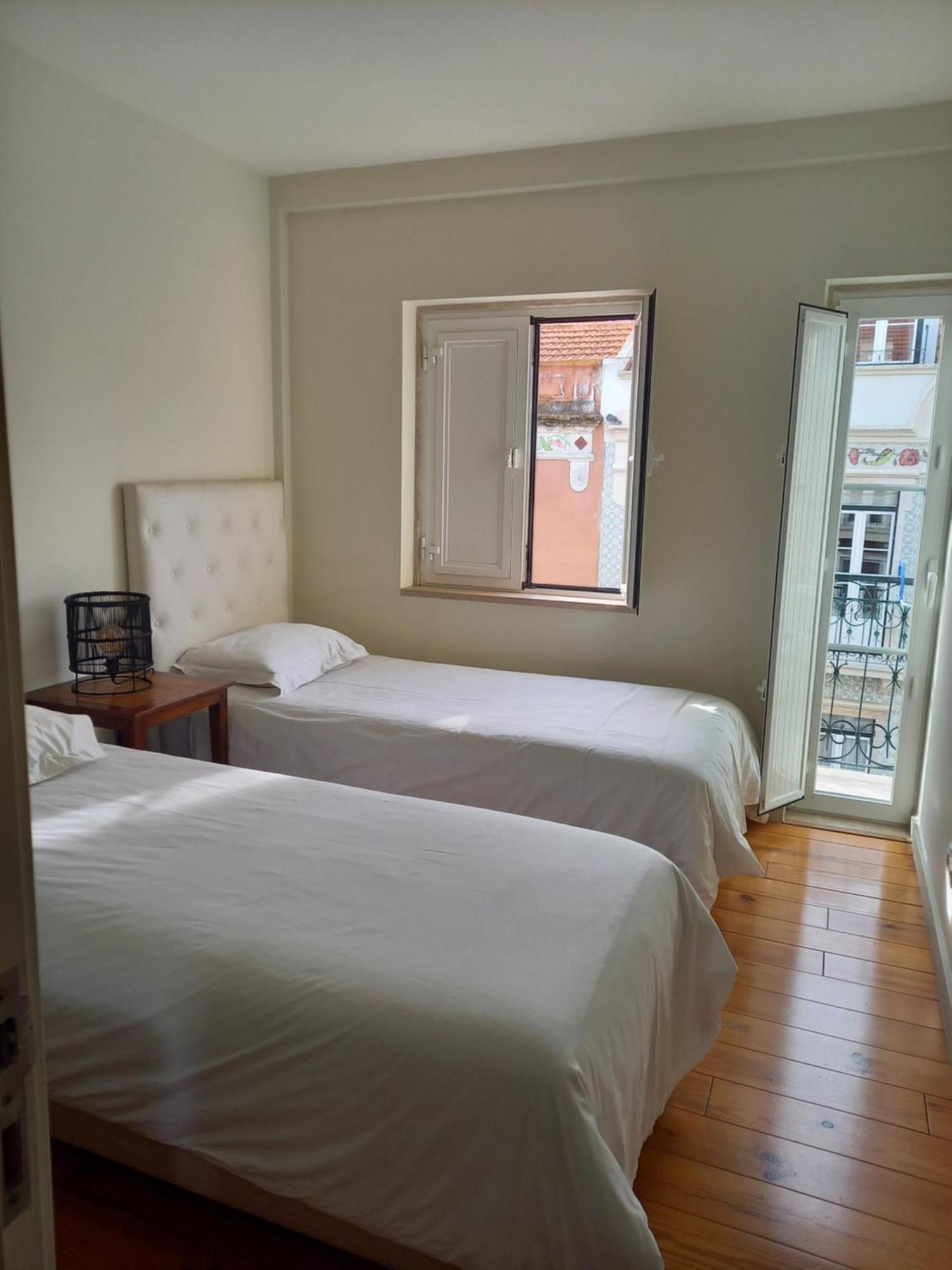 Charme Et Confort Au Coeur De Graca Lisboa Habitación foto